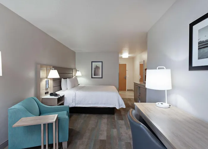Hampton Inn & Suites Hermosa Beach